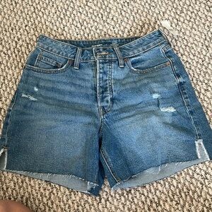 Curve high rise jean short